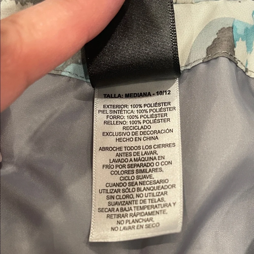 Gerry Weber Kids Puffer Jacket in Blue and White. Preloved